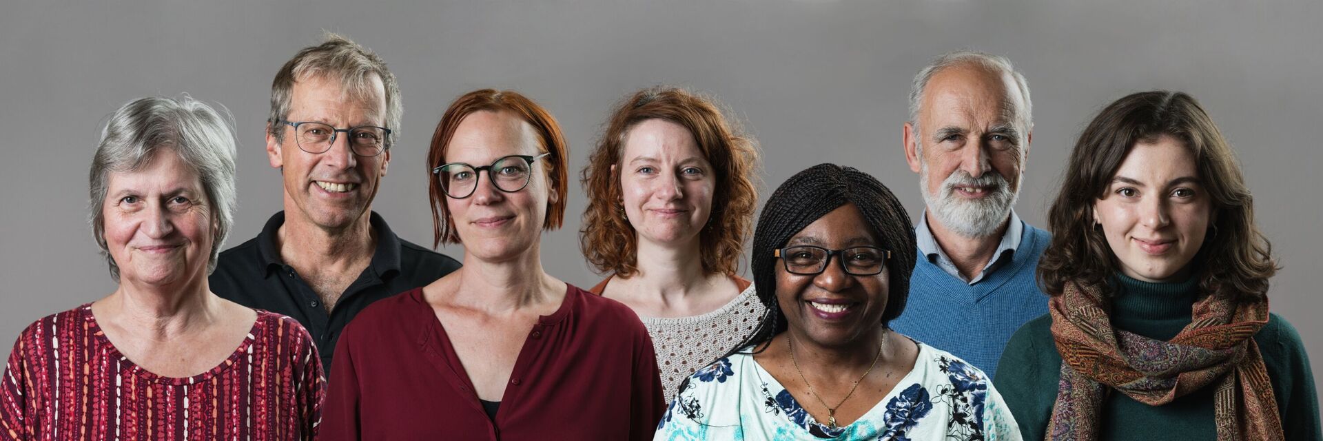 Gruppenportrait mit den 7 DEAB Vorstands-Mitgliedern